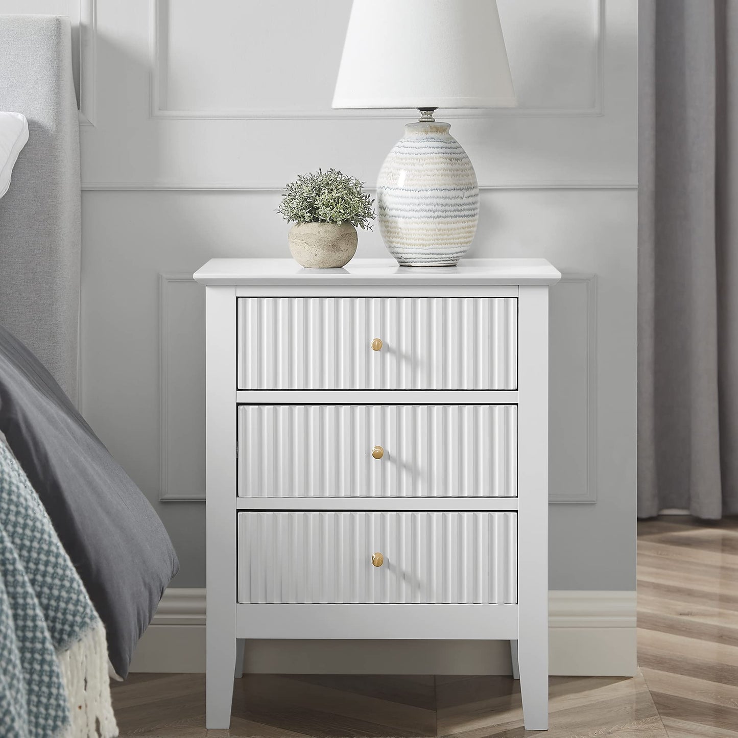 WOODEEM Fluted Drawer White Nightstand, End Table Beside Table 3 Fluted Drawers and Storage Shelf